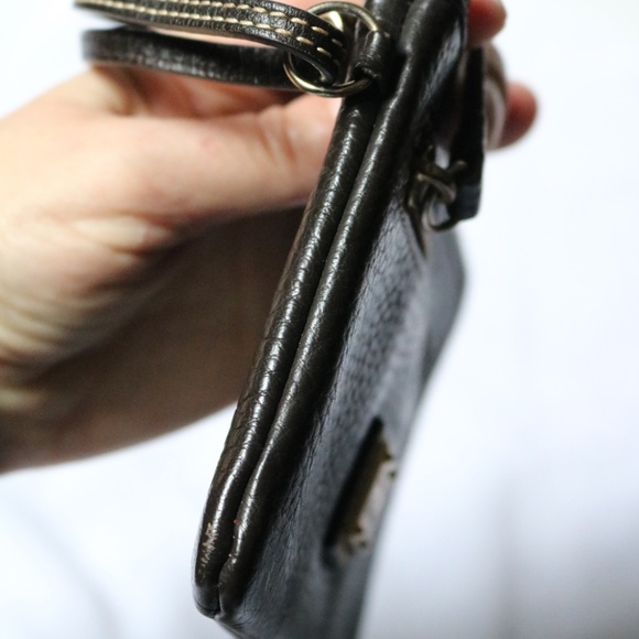 DOONEY & BOURKE 1975 Pebbled Brown Leather Wristlet Wallet Travel Change Purse - Picture 7 of 10